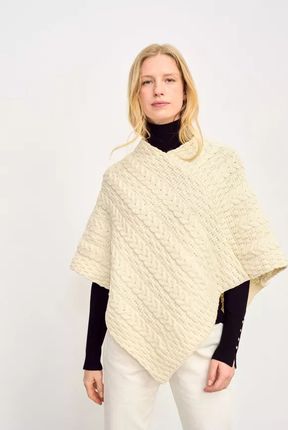 Glencar poncho van merinowol wit