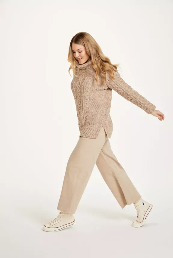 Belcare trui kabelgebreid beige