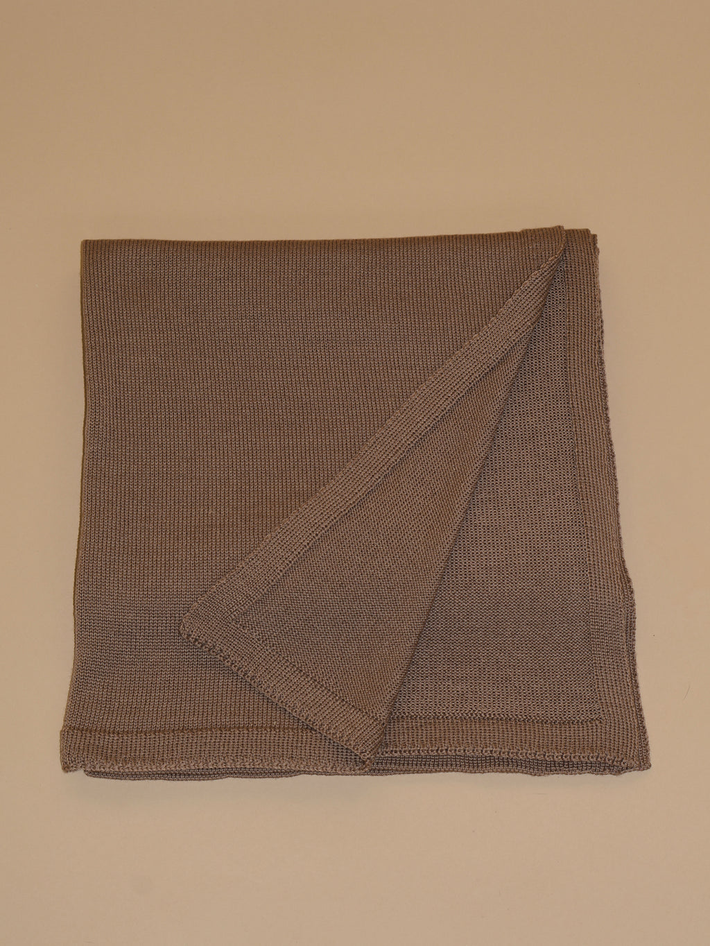 Penelope sjaal van merinowol camel