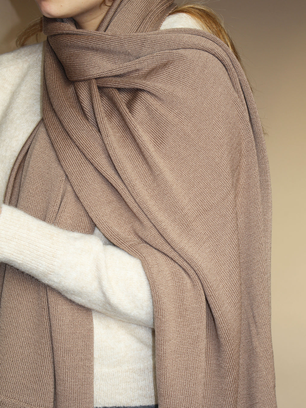 Penelope sjaal van merinowol camel