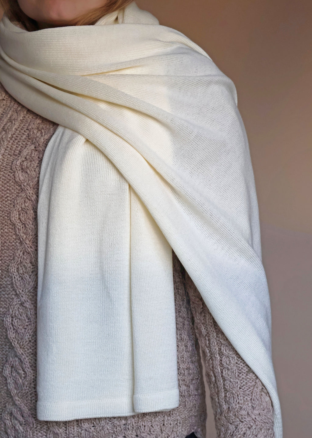 Penelope sjaal van merinowol wit